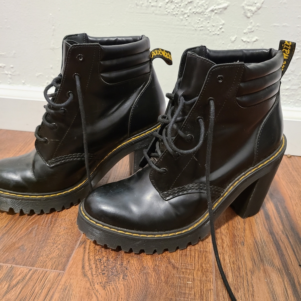 Dr Martens Averil Heeled Boot